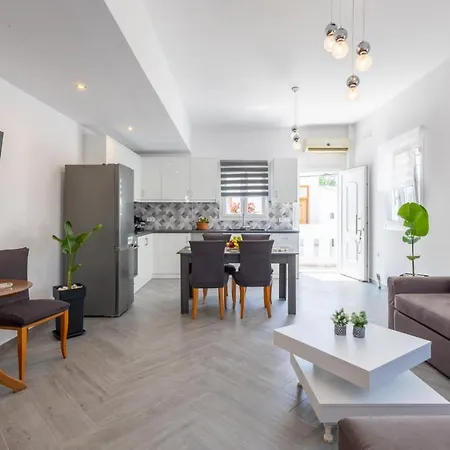 Apartamento Alex Luxury Downtown House Naxos City
